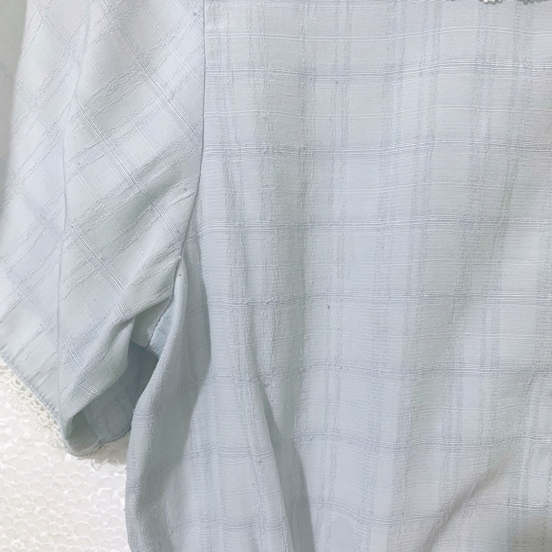 Thanh lý / 2hand/ pass đồ cá nhân áo sơ mi croptop, sơ mi dáng ngắn, sơ mi nữ, áo sơ mi cổ sen