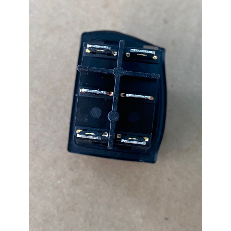 Công Tắc Bập Bênh Chống Nước KCD4 250VAC-16A 6P 3 Chế Độ