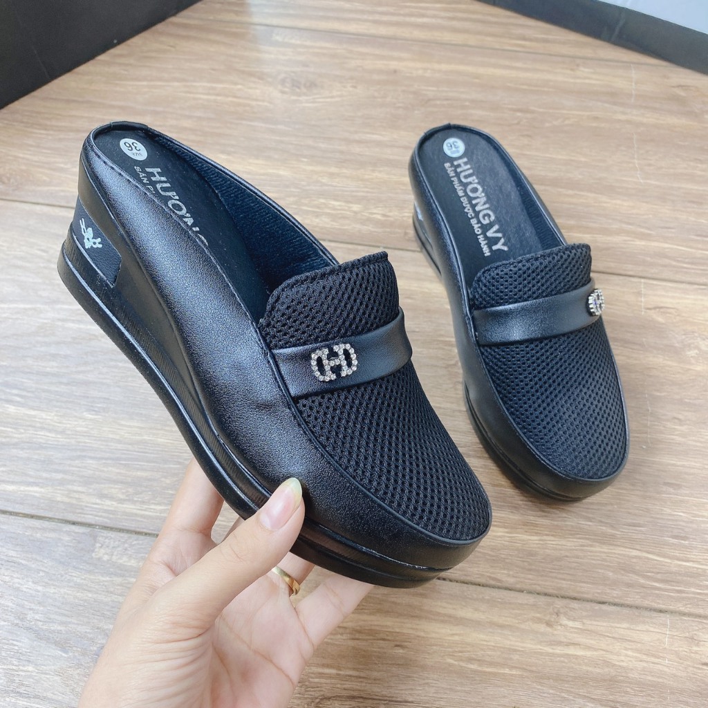 Giày sục nữ trung niên phối khóa tròn hở gót dành cho các bà các mẹ mã M5