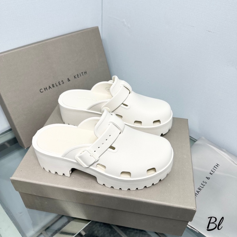 Sục CNK Kem Đen Full Size 35-39  -  By Anh Dinh Phuong