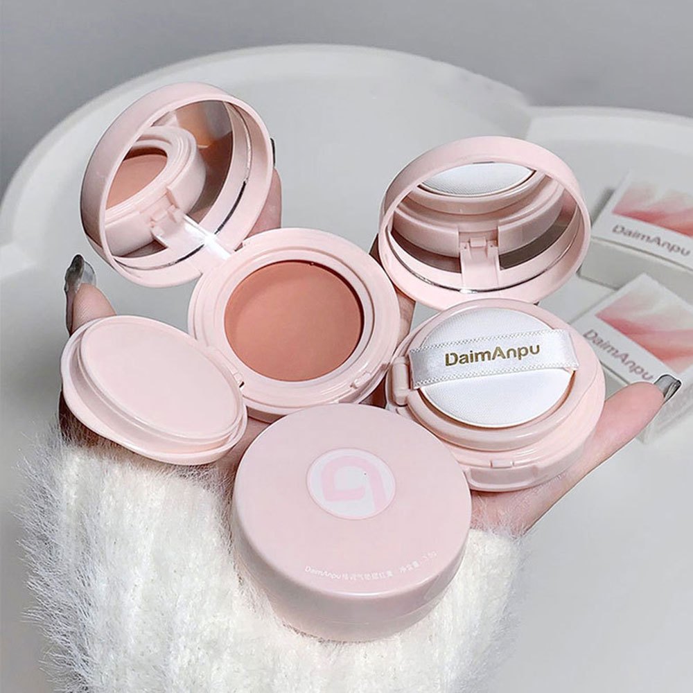Phấn má hồng kèm bông mút trang điểm Daimanpu D166