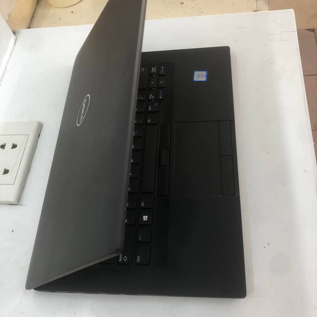 Máy laptop Dell Latitude 7480 Core i5-6300U 2.4GHz, 8gb ram, 256gb ssd, Vga Intel HD Graphics 520, 14 inch Full HD. Đẹp
