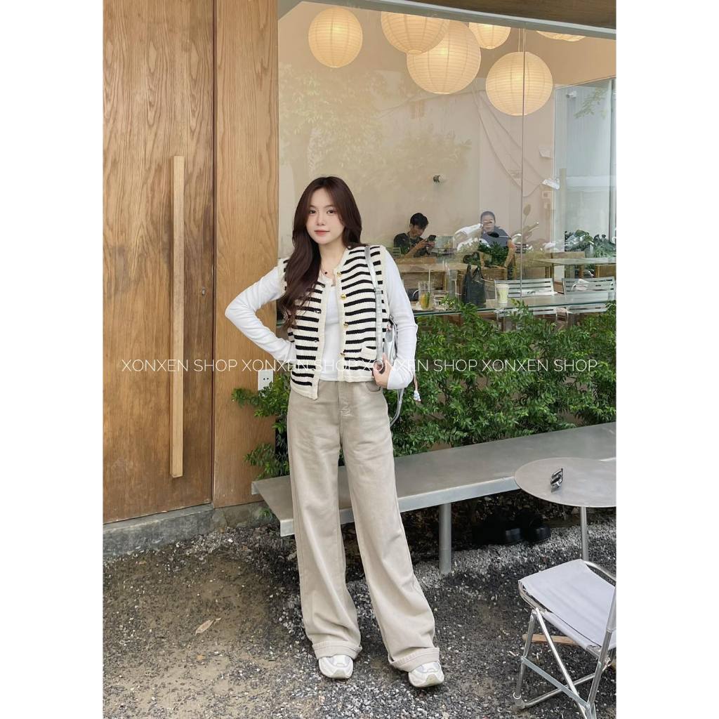 Áo len gile XONXEN SHOP QUY NHƠN 4nút hai túi ngang ,chất vải dày dặn , có 2 màu sọc kem và xanh đen mã 2218