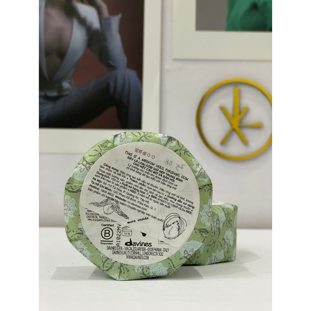 SÁP TẠO KIỂU TÓC CỨNG VỪA DAVINES HOLD FINISHING GUM 75G