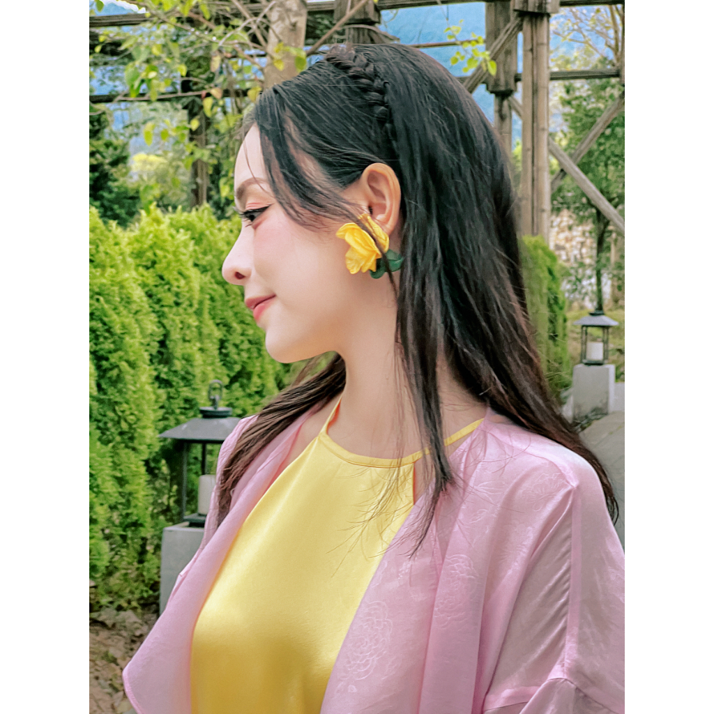 Sumire Store Áo khoác tơ Vân Thanh - Hồng nhạt ẩn hoa