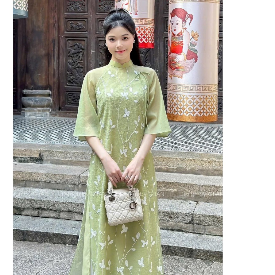 Áo dài cách tân nữ xuông 4 tà Nhã Trúc may sẵn áo dài lụa tơ thêu hình hoa giá xưởng