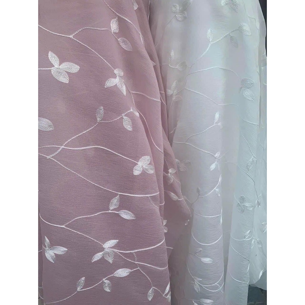 Áo dài cách tân nữ xuông 4 tà Nhã Trúc may sẵn áo dài lụa tơ thêu hình hoa giá xưởng