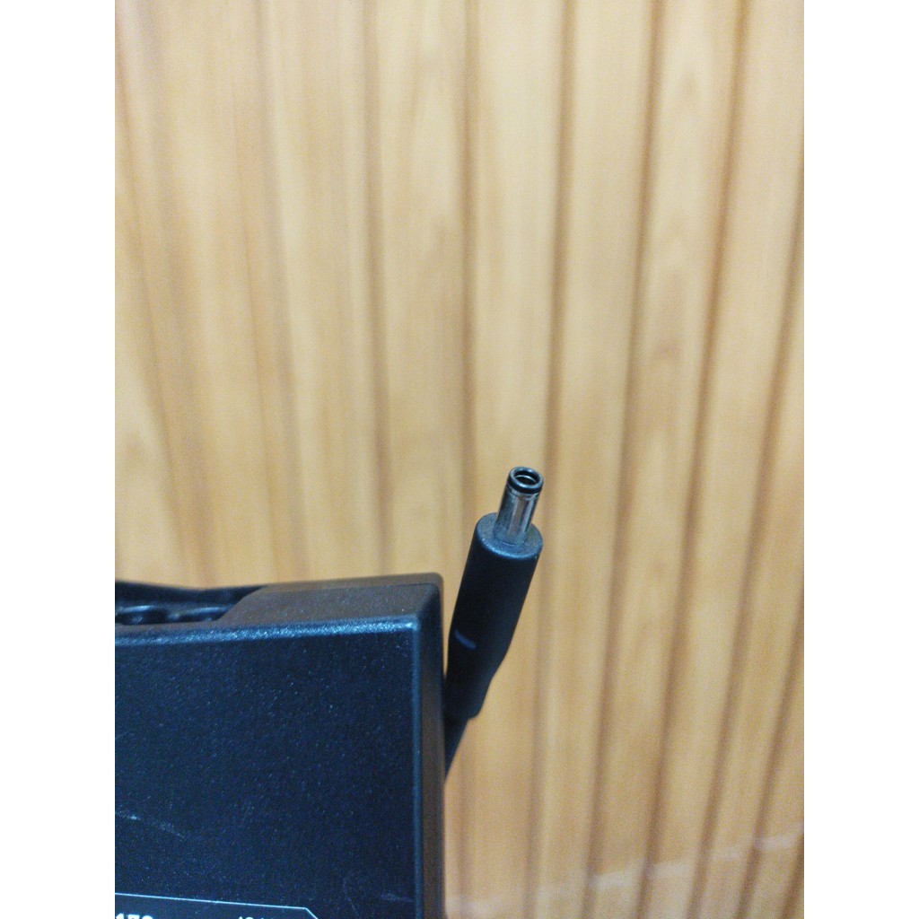 Sạc Dell 130w chân kim nhỏ  kèm dây nguồn zin đét