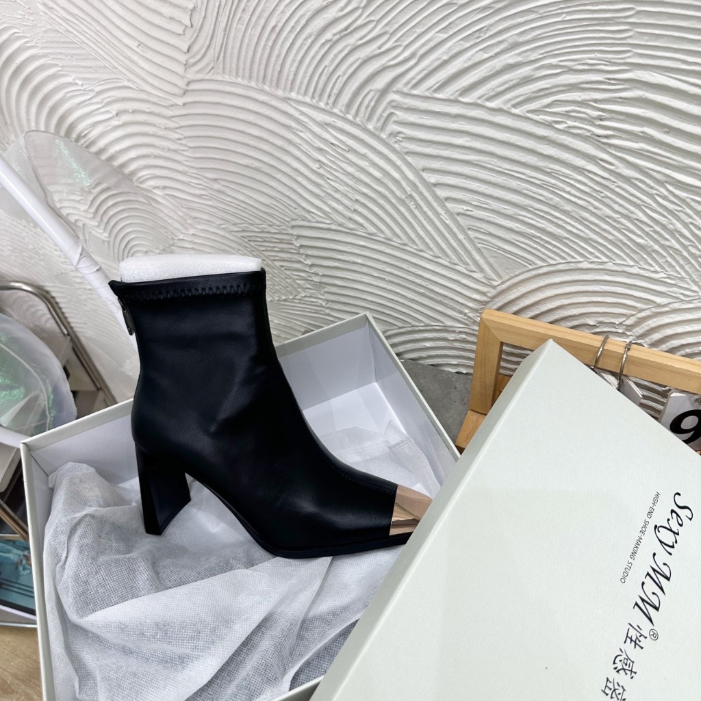 Bốt lửng SEXY gót dẹt da thật phối mũi vàng hàng QCCC