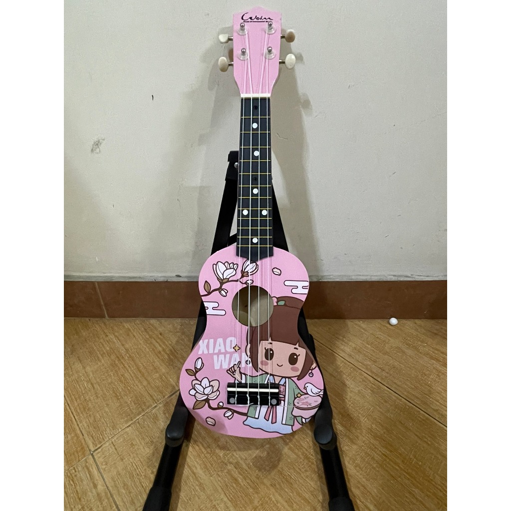 Đàn Ukulele Soprano Hello Kitty Màu Hồng - HÀNG CÓ SẴN