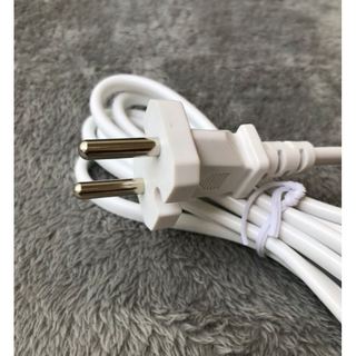 Ổ cắm Điện Quang 4 lỗ 3 chấu