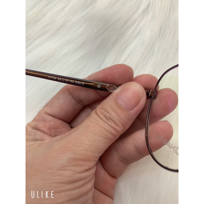 Kính si thay tròng xịn