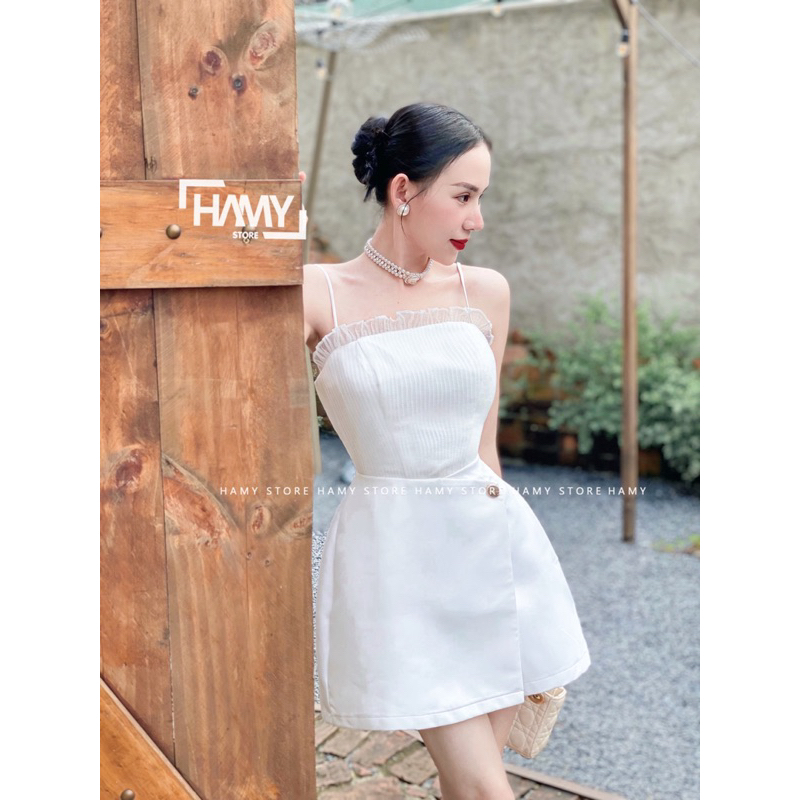 Đầm Dập Ly Nút Vàng