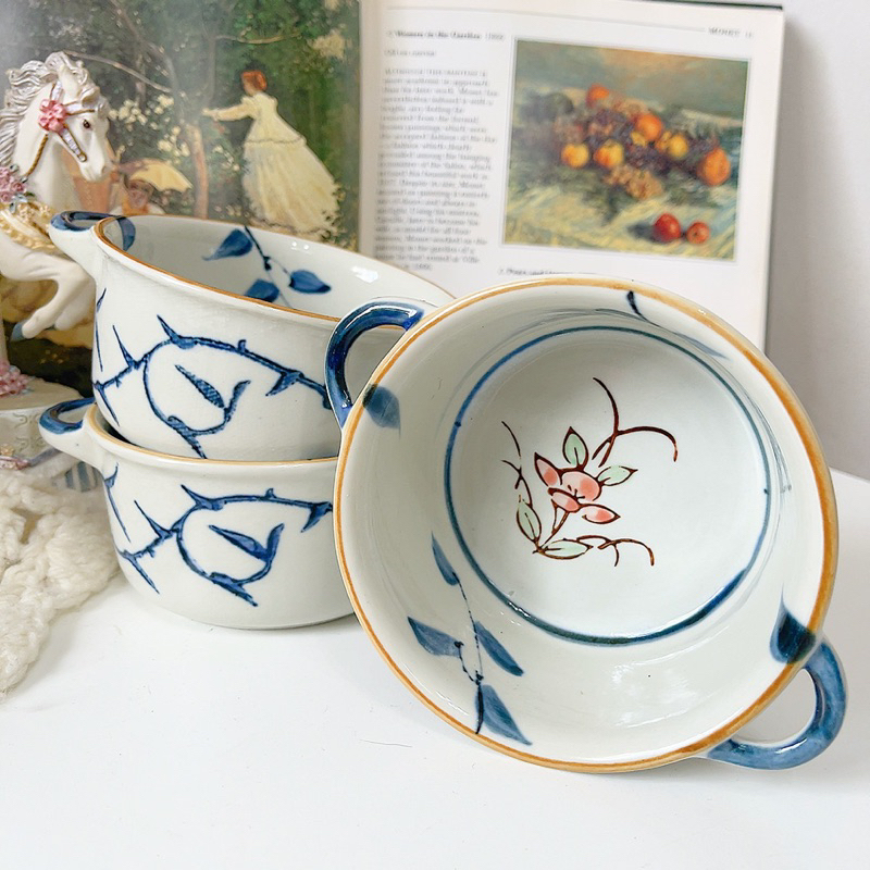 Thố hoa có quai vẽ tay