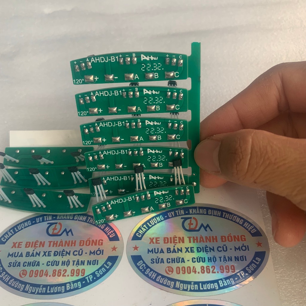 Vỉ Mắt Động Cơ Xe Điện 120 độ ( CHUẨN HÃNG H.F.T)