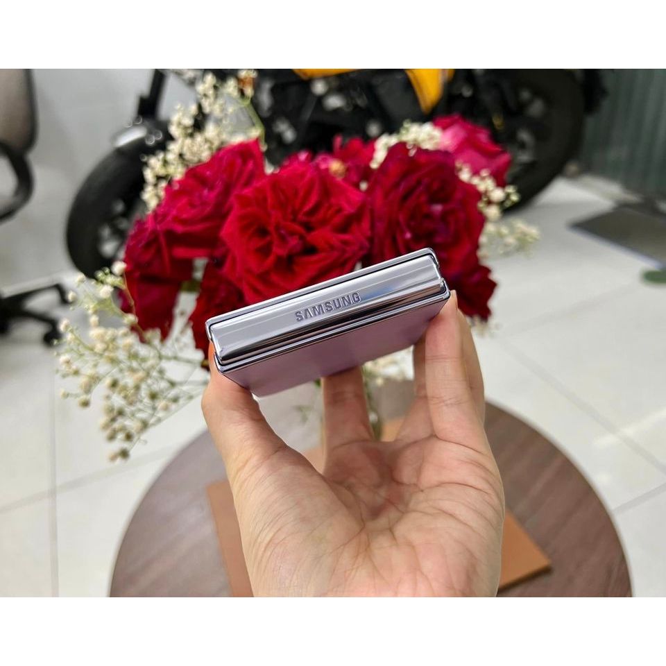 Điện thoại S.amsung Galaxy Z Fold4 5G  Công Ty mới fullbox nguyên seal