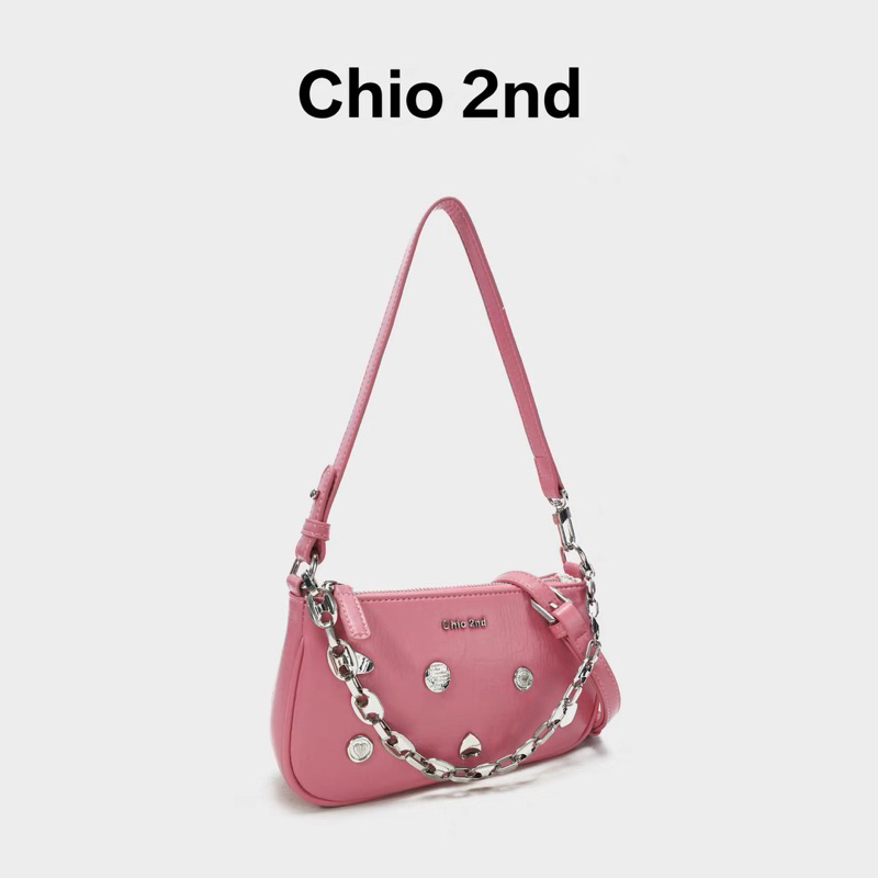 Túi 𝐂𝐡𝐢𝐨'𝟐𝐧𝐝 đính charm màu hồng