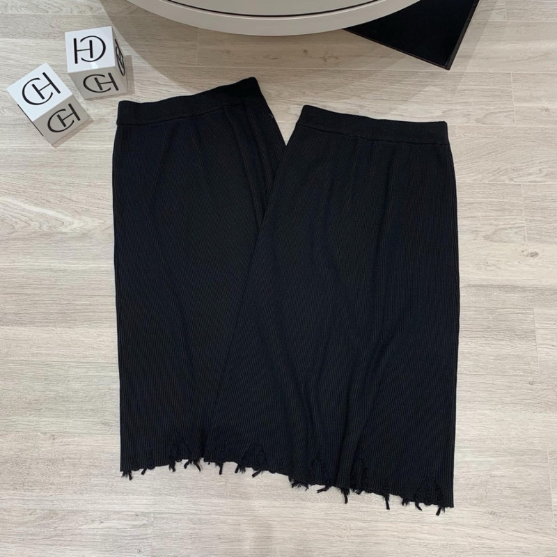 Chân Váy Len Dáng Dài Rách Gấu Tua Rua Hàng QC Cao Cấp