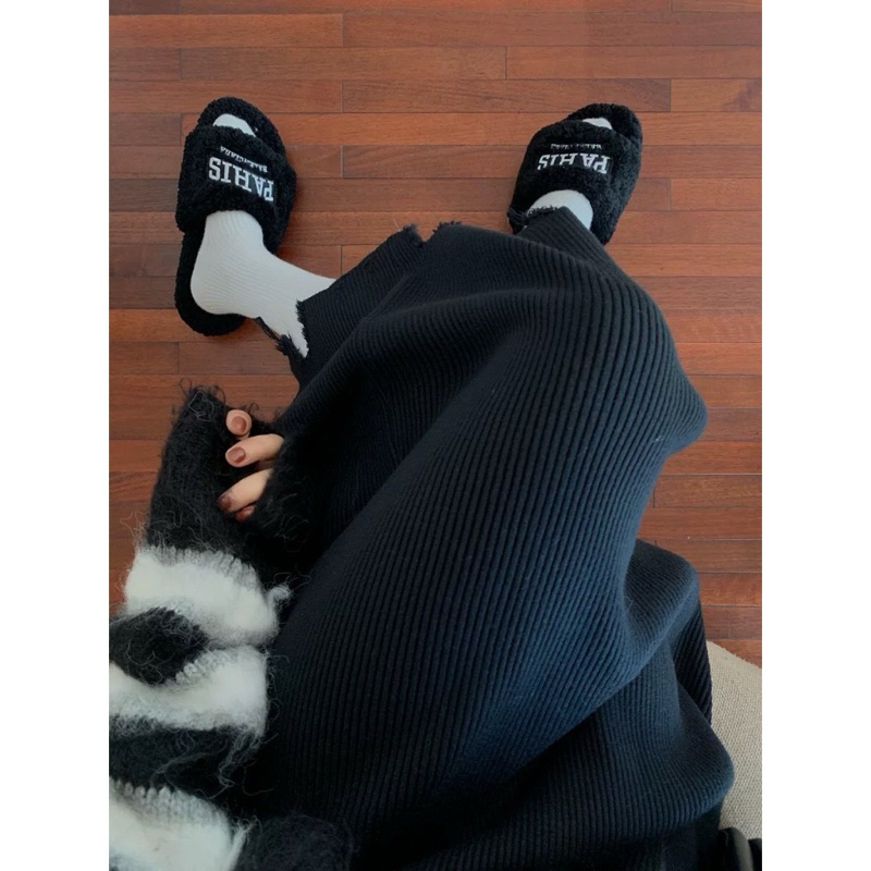 Chân Váy Len Dáng Dài Rách Gấu Tua Rua Hàng QC Cao Cấp