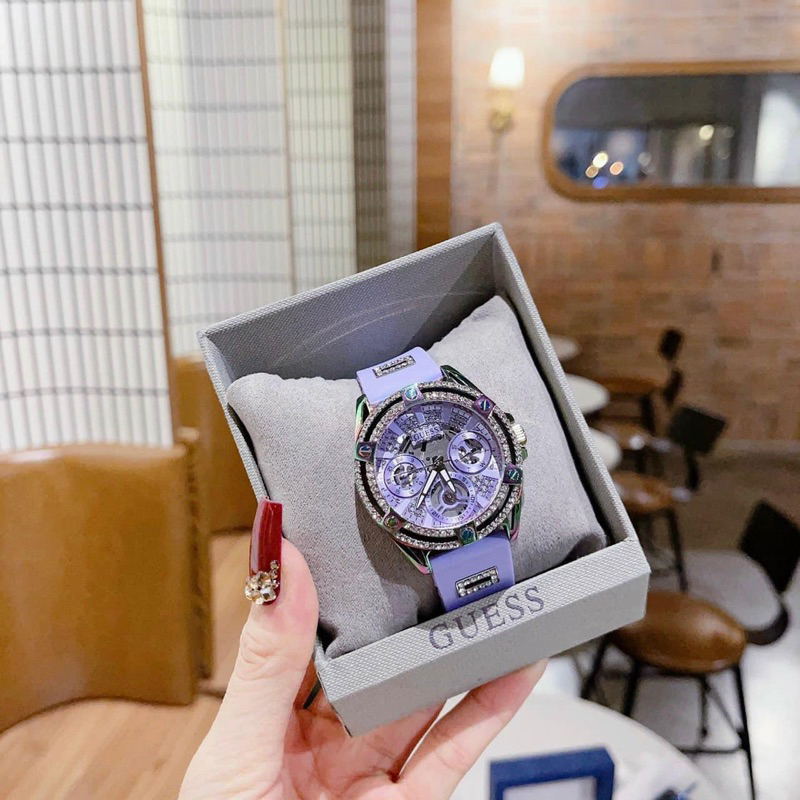Đồng hồ nữ Guess W0536L4 mặt tròn đính đá dây silicon màu tím