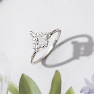 Nhẫn bạc nữ TWINKLE TIME tam giác đính đá sang trọng TT399