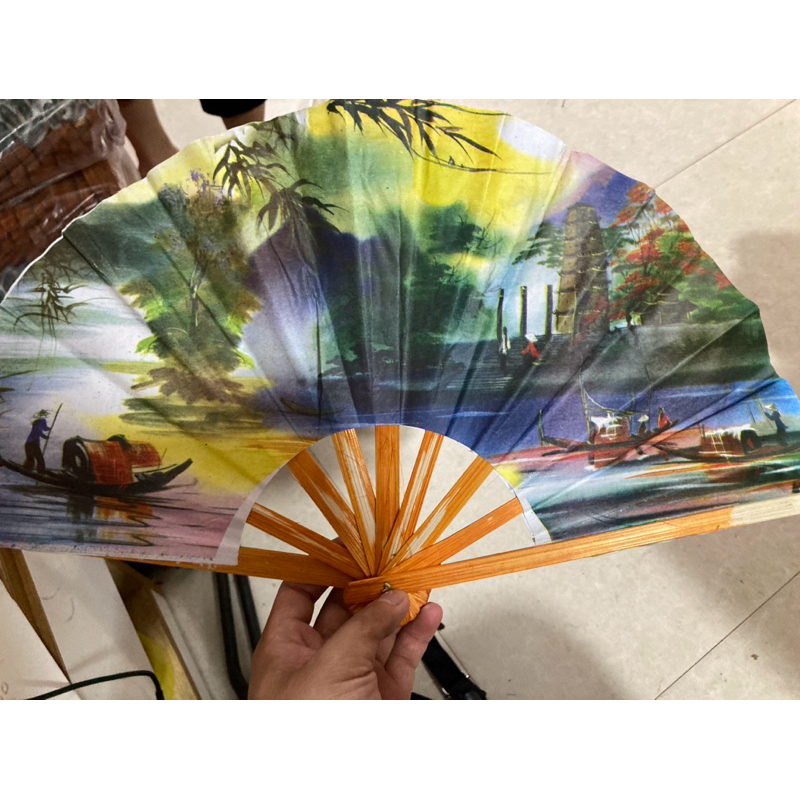 Quạt giấy in hình quê hương Việt Nam và những lời phật dạy