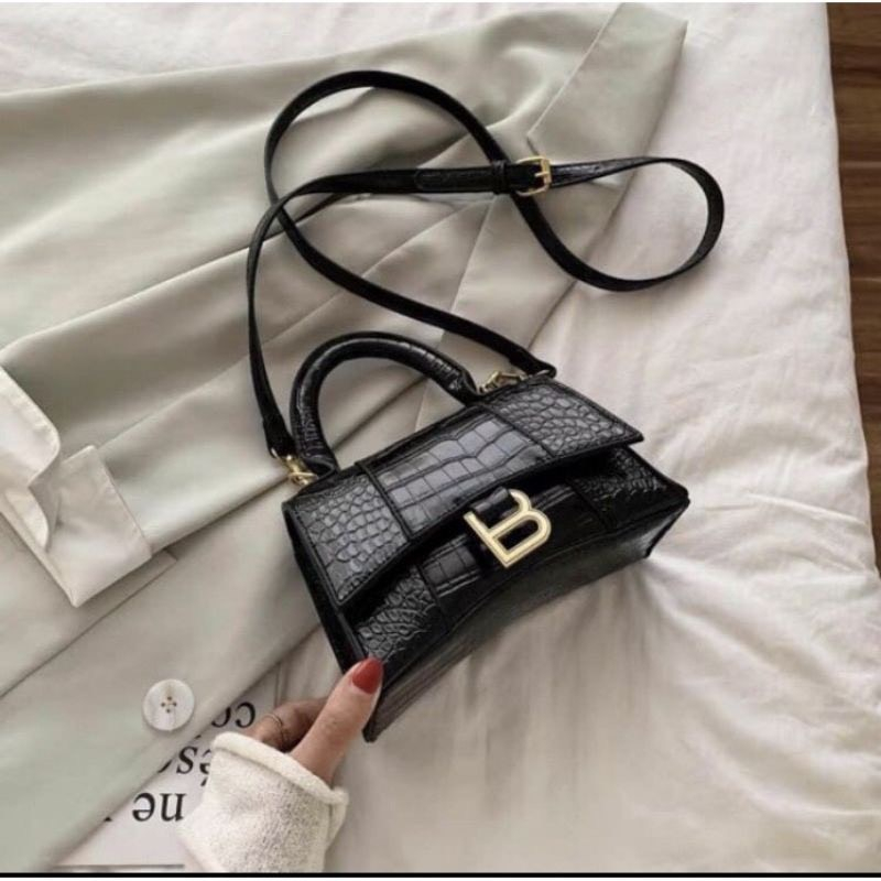 Túi xách nữ dáng xinh túi chéo nữ đeo vai đeo chéo hot trend phong cách trẻ trung ok TDC517