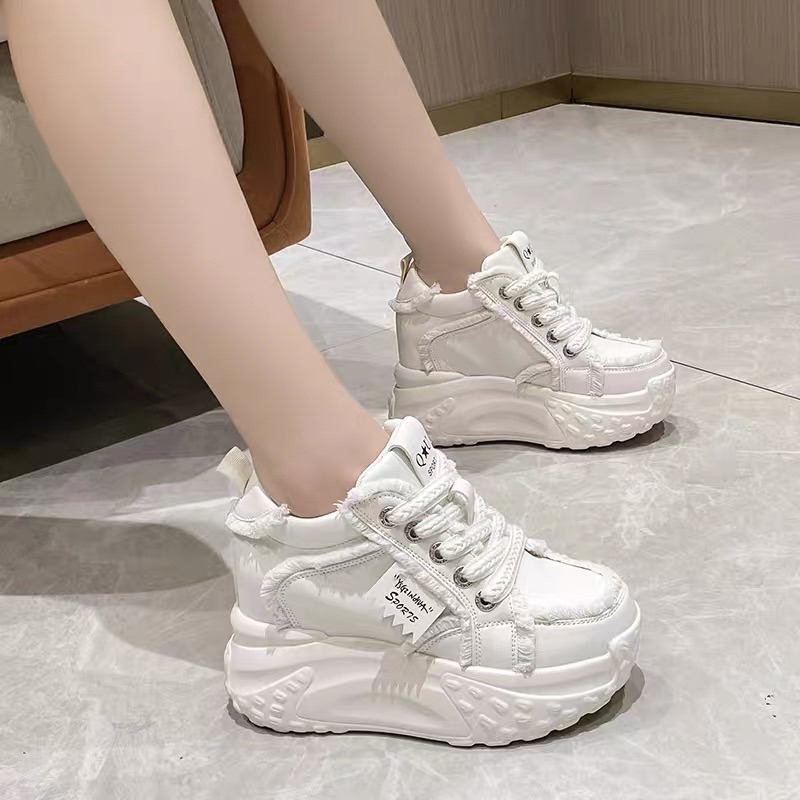 Giày thể thao đế độn 10cm