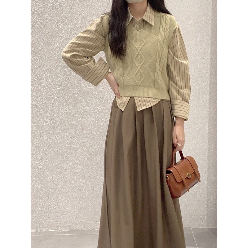 Set áo sơ mi + gile len phong cách retro vintage, sơ mi kẻ form basic