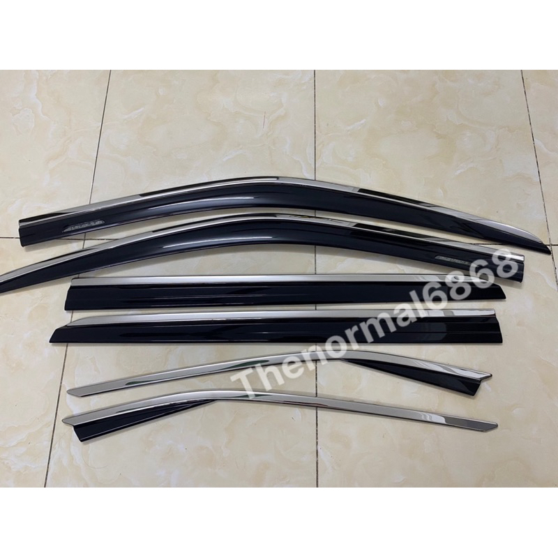 Vè che mưa ToyotaVeloz 2022-2023 chỉ inox cao cấp 6 chi tiết chính hãng