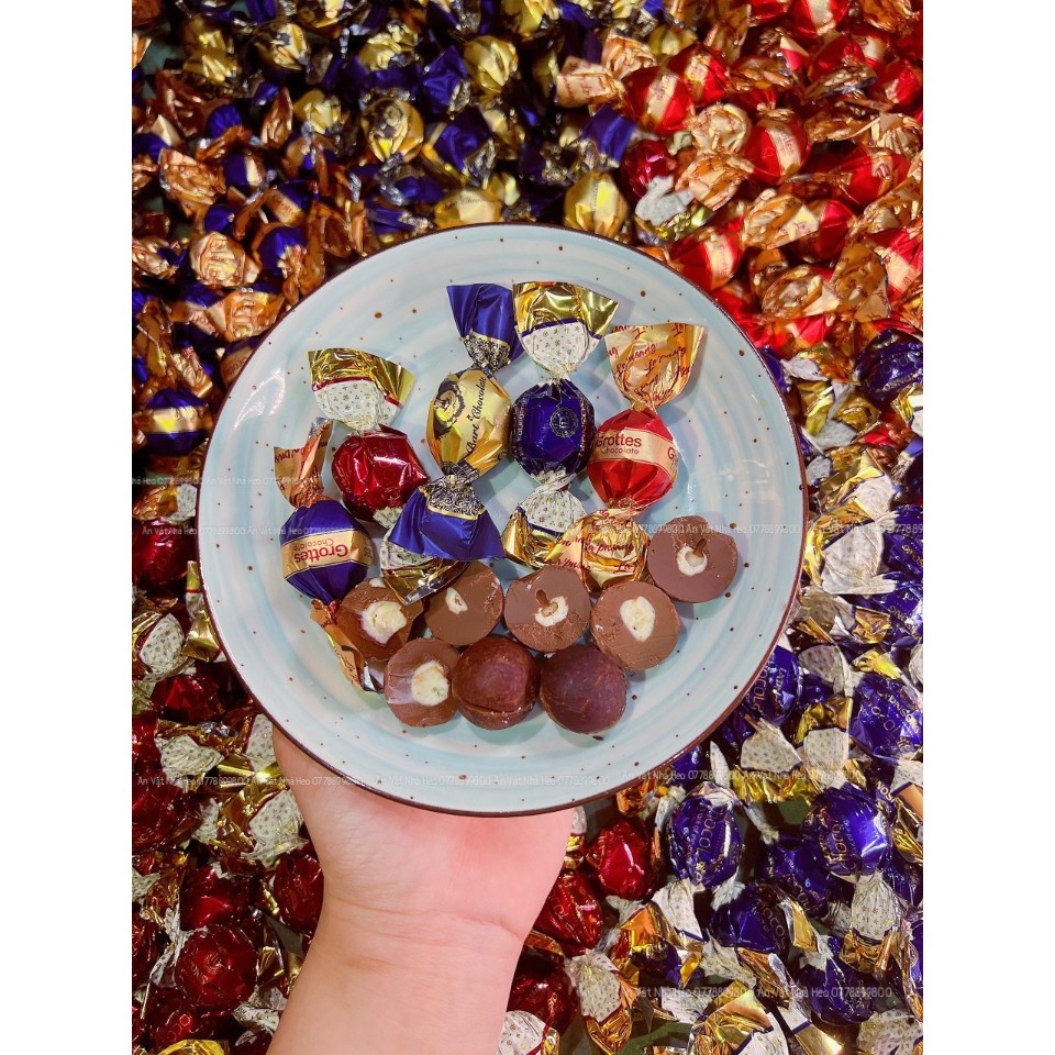 Kẹo Chocolate Xoắn Hai Đầu Đủ Màu Sắc Thơm Ngon