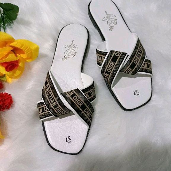 Dép lê nữ dây quấn di.or dễ thương thích hợp cho chị em dạo phố