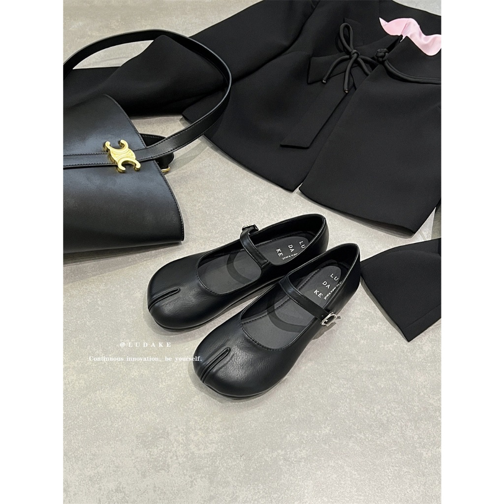 Giày Nữ Chia Mũi Thanh Lịch Nhẹ Nhàng WESTIE STUDIO - A427.GN