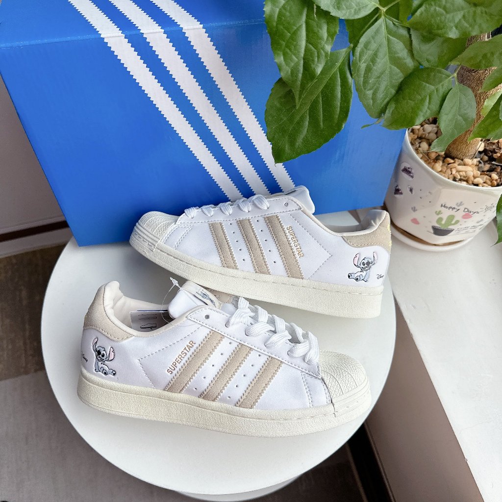 Giày  sneaker SÒ DISSNEYY  cập bến siêu xinh miễn phí  ship