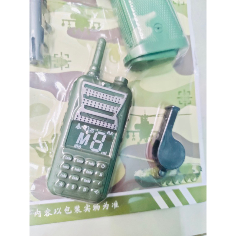 Đồ chơi vỉ s úng ngắn đ ạn xốp m ìn còi và bộ đạm hoá thân chú bộ đội cho bé