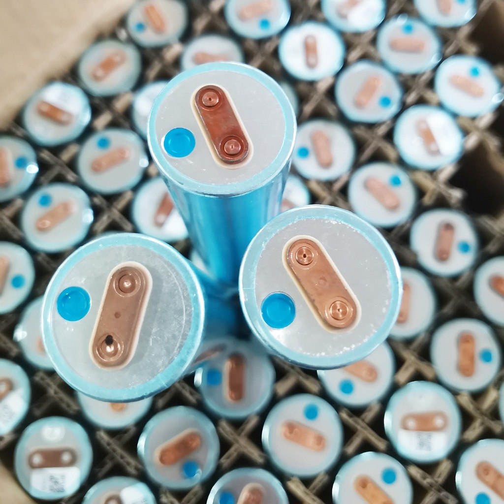 Pin 33140 3,2v 15ah - pin lithium 33140 hàng loại A - tặng kèm khung