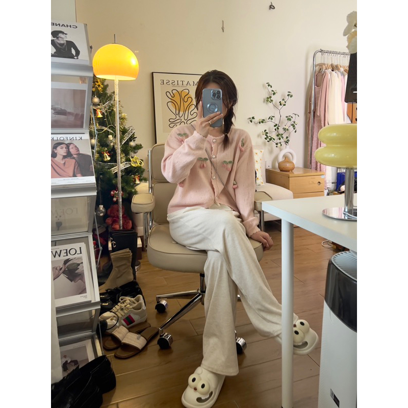 Áo len đính cherry 2 màu phong cách Hàn Quốc 23’September