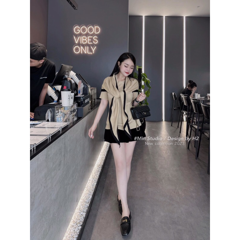 Áo len quàng khăn hàng QC