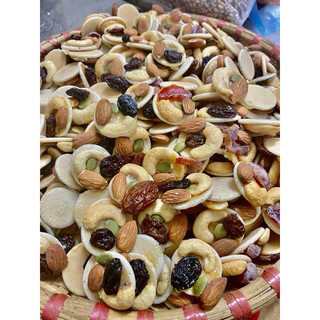 200Gr Bánh đồng tiền mix hạnh nhân, điều, bí,nho