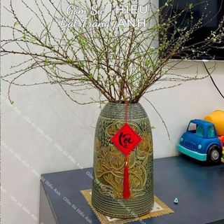 Lọ hoa vẽ tay dáng chuông cắm đào, tuyết mai, lựa đỏ, hồng đỏ,... bình cắm hoa bát tràng vẽ sắc nét gốm sứ bát tràng