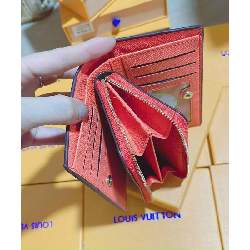 Ví Size nhỡ cầm tay Fullbox phong cách, đẳng cấp cho cô nàng cá tính