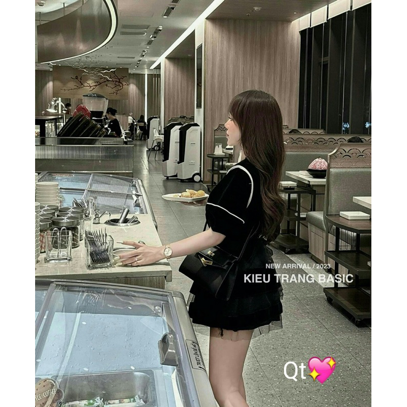 Set Nhung Miuiu Chân Váy Phối Lưới Kiều Trang Basic