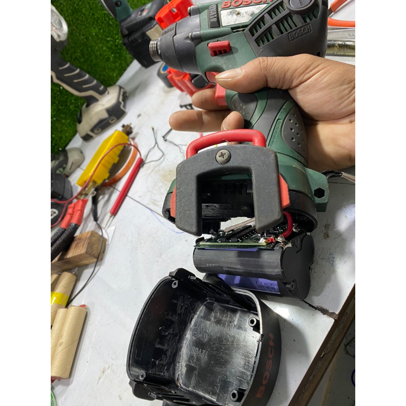 Máy bắn vít Bosch 12v hàng bãi.