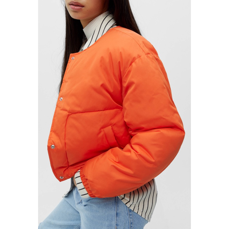 Aó phao siêu nhẹ Pull bear dư xịn