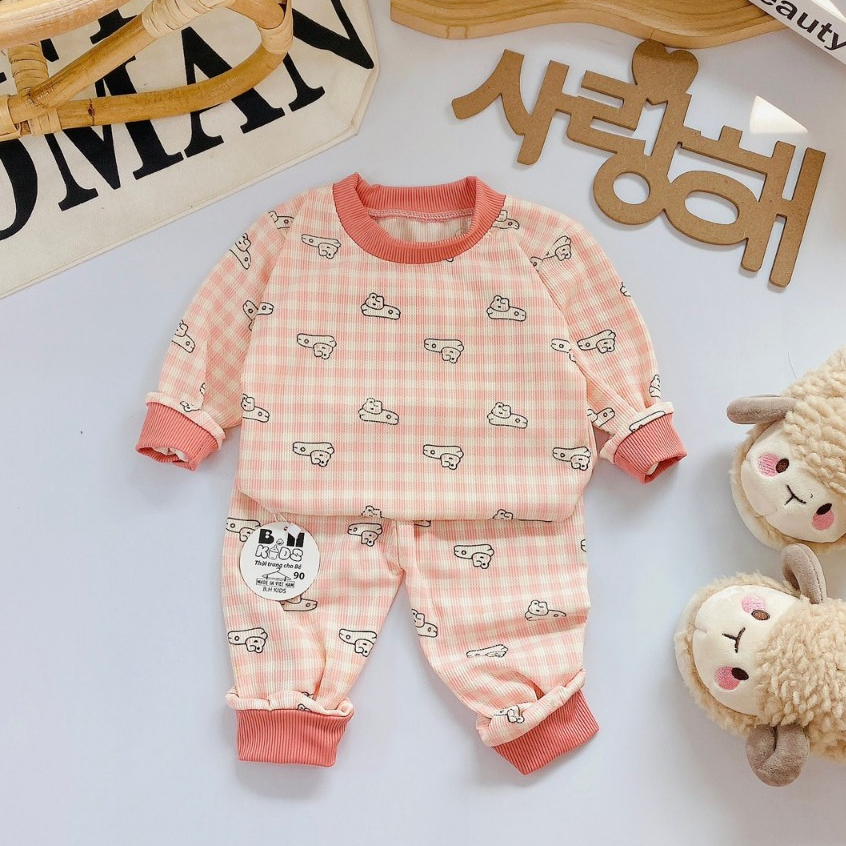 Bộ quần áo thu đông, mặc điều hòa, dài tay, kẻ caro, chất thun tăm, cho bé trai, bé gái – BD013