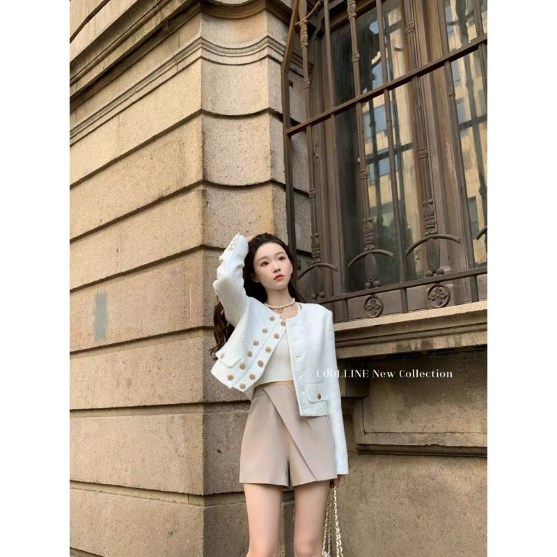 𝐀́𝐨 𝐤𝐡𝐨𝐚́𝐜 𝐝𝐚̣ 𝐭𝐰𝐞𝐞𝐭 𝐭𝐫𝐚̆́𝐧𝐠 𝐧𝐡𝐮̃ 𝐛𝐥𝐢𝐧𝐠 𝐛𝐥𝐢𝐧𝐠 𝐩𝐡𝐨𝐧𝐠 𝐜𝐚́𝐜𝐡 𝐍𝐞𝐫𝐭𝐫𝐨 𝐇𝐚̀𝐧 𝐐𝐮𝐨̂́𝐜