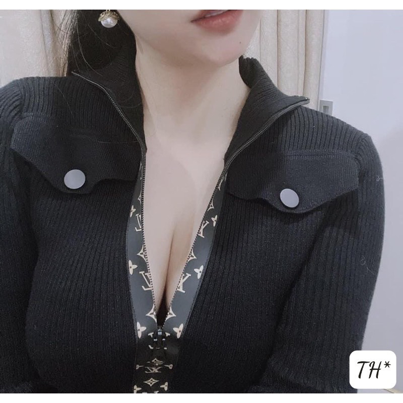 Áo Len Viền L.V Kéo Khoá Cổ Cao L1