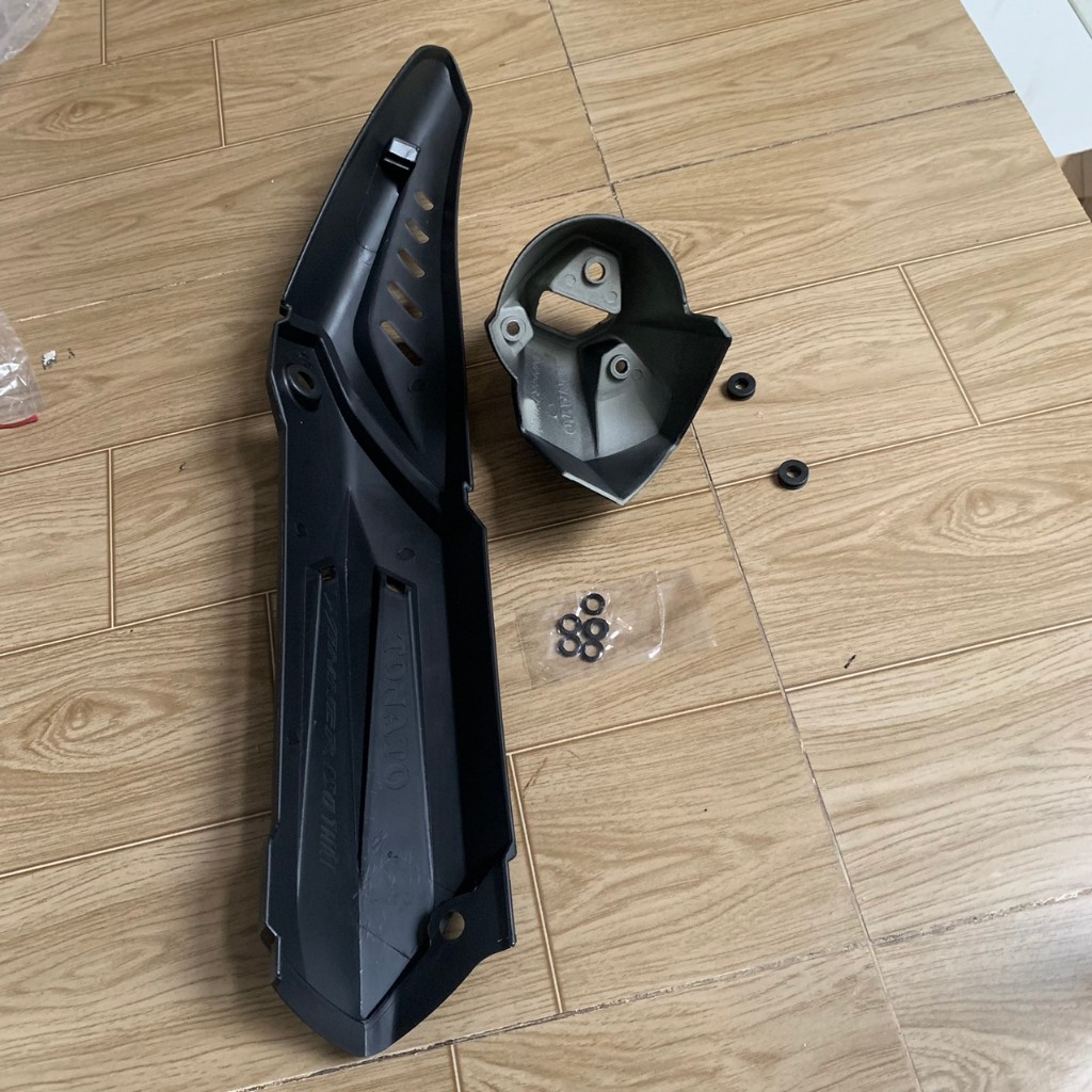 Ốp pô và chụp đích pô xe WINNER V1 kiểu THÁI màu đen mờ