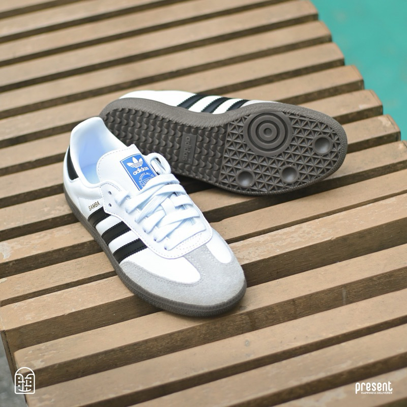 Giày thể thao Adidas Samba Vegan Classic White Black trắng sọc đen đế nâu êm nhẹ dễ phối mọi Outfit