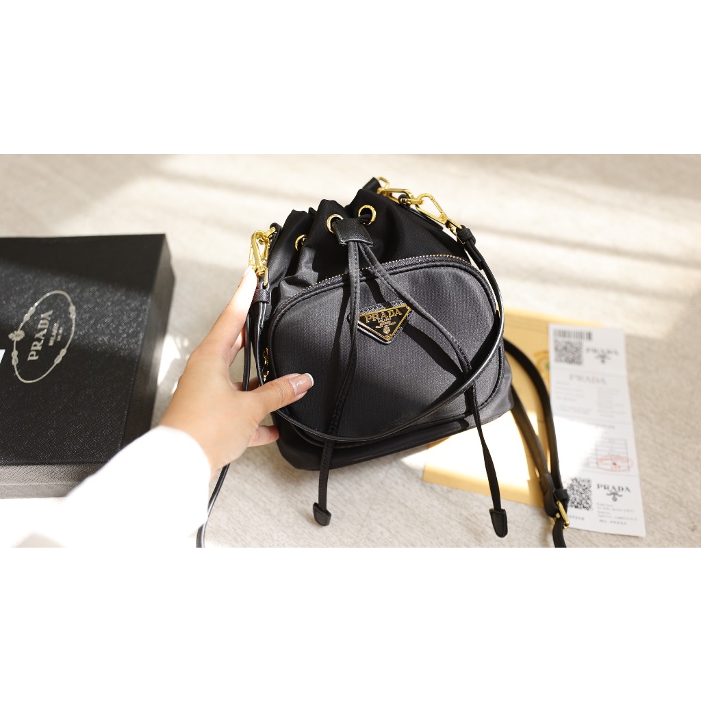 TÚI PRADA BUCKET SZ18